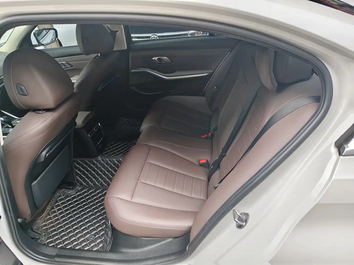 BMW 3 Series 2020 325Li M Sport Package фото 7