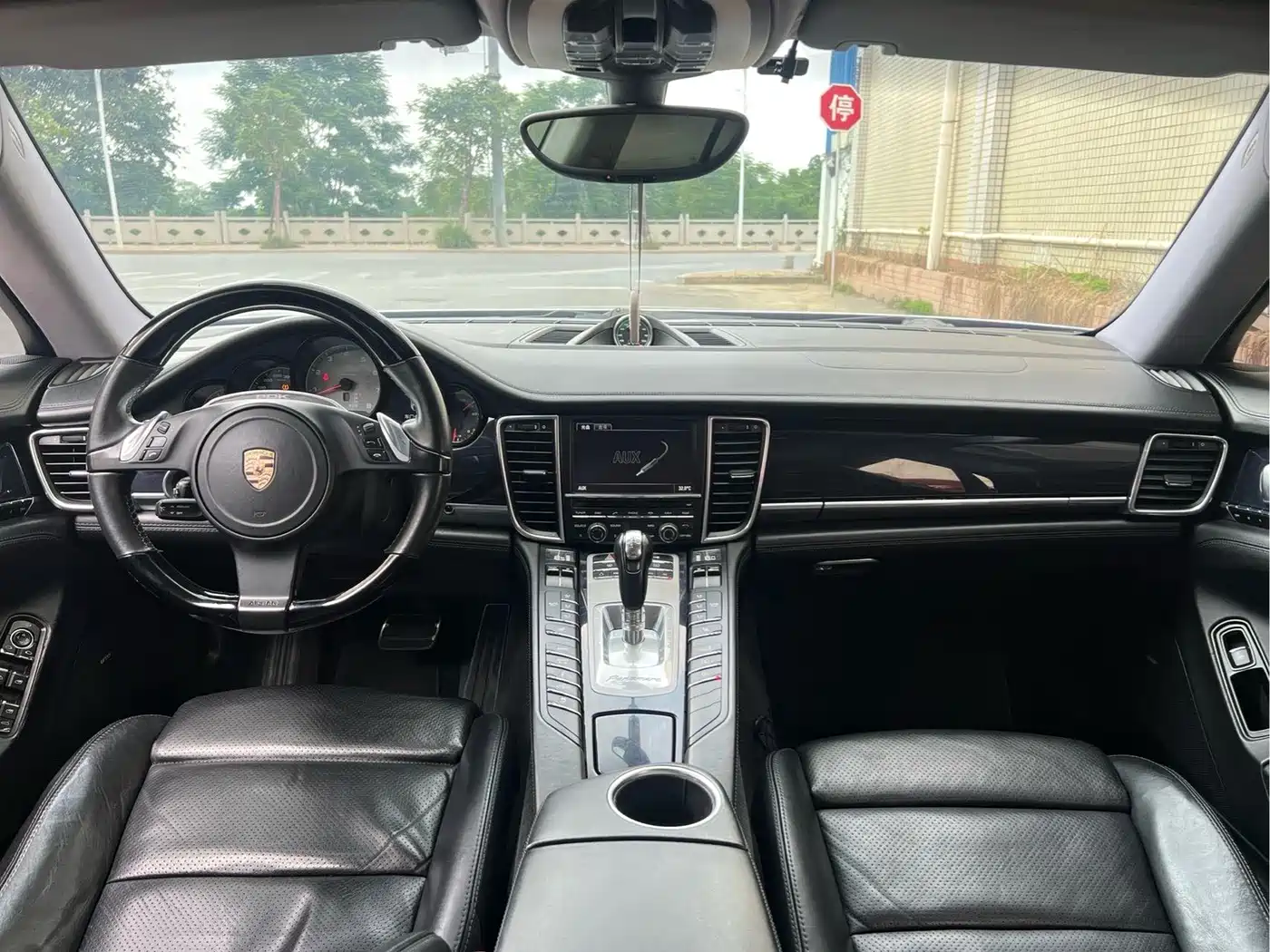 Porsche Panamera 2010 Model Panamera S 4.8L фото 8