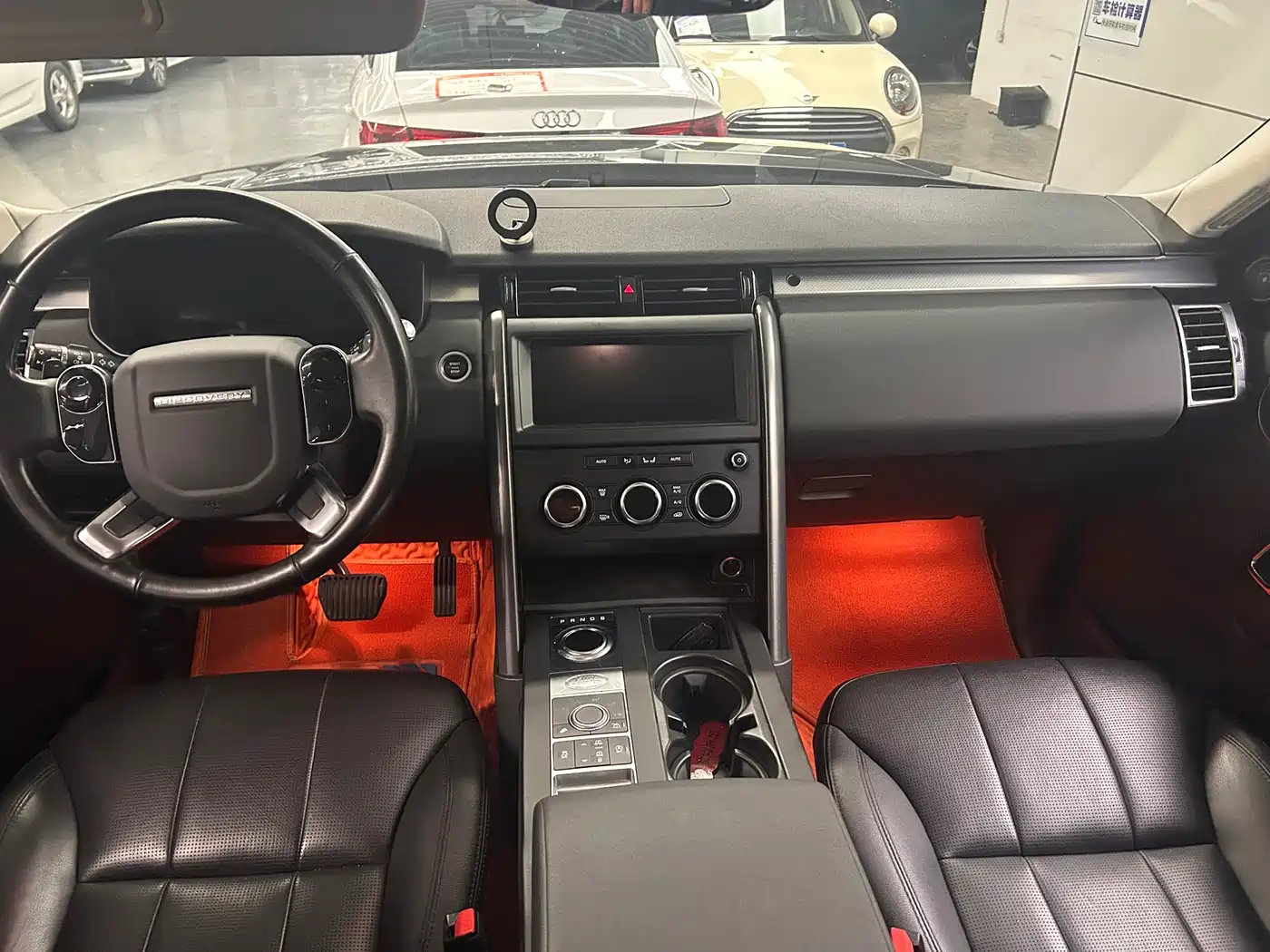 Land Rover Discovery 2020 3.0 SC V6 30th Anniversary Special Edition фото 5