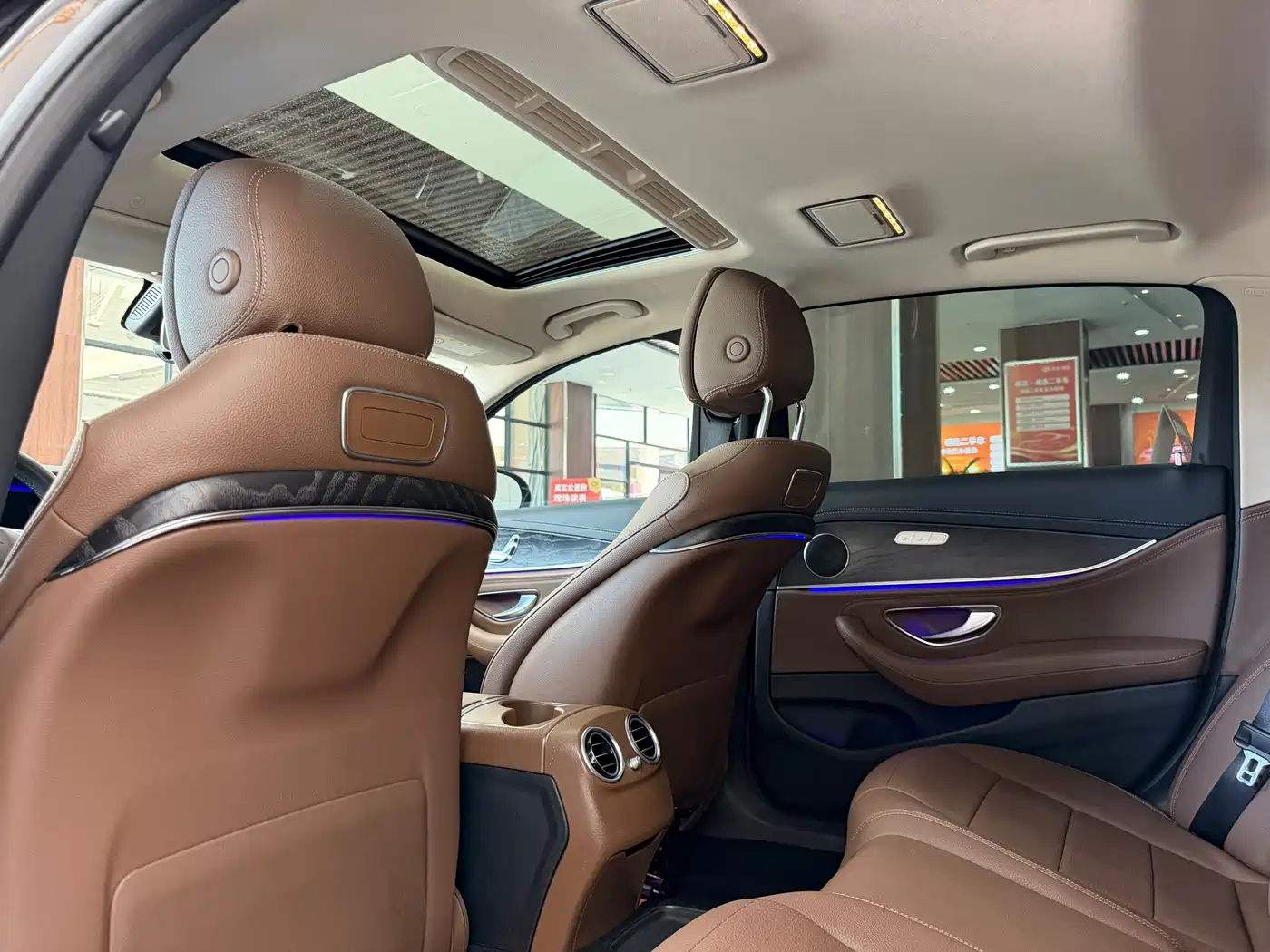Mercedes-Benz E-Class 2016 E 200 L Sport Type фото 13
