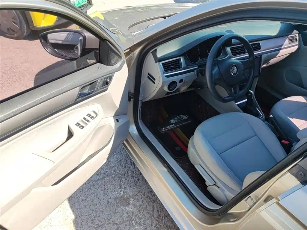 Volkswagen Bora 2016 Model 1.6L Automatic Fashion фото 16