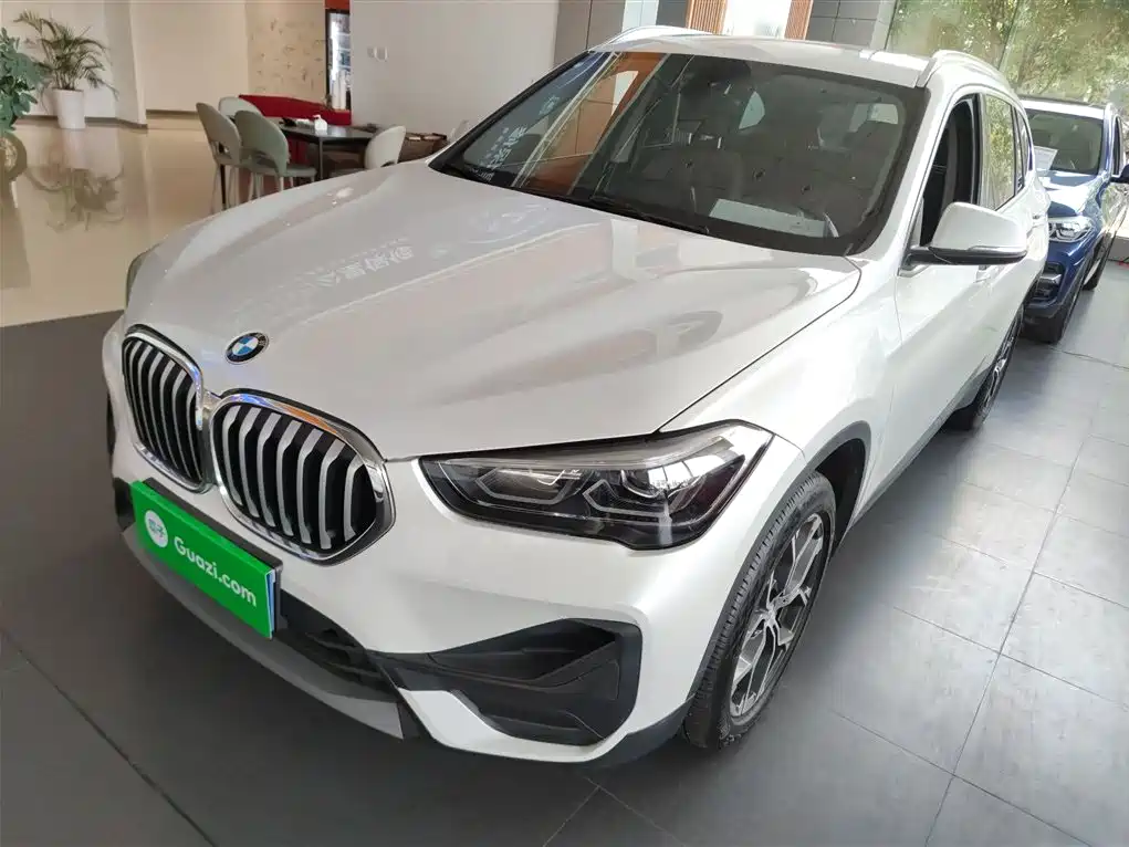 BMW X1 2021 sDrive25Li Leading