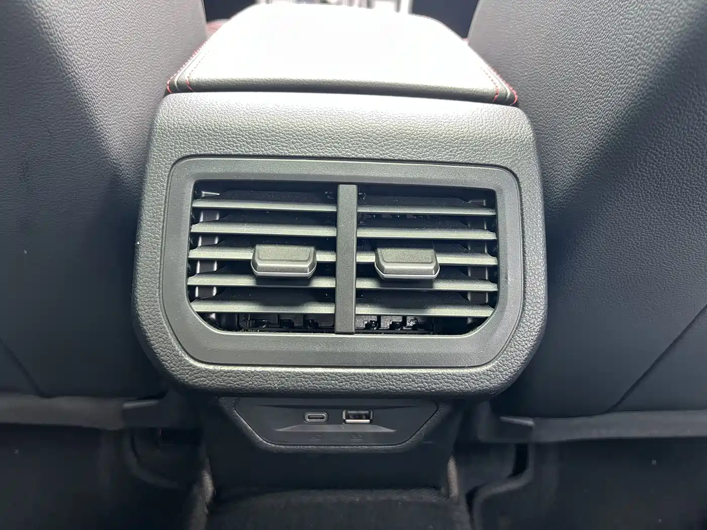 Volkswagen Lavida 2024 Model 300TSI DSG Starlight Leading Edition фото 14