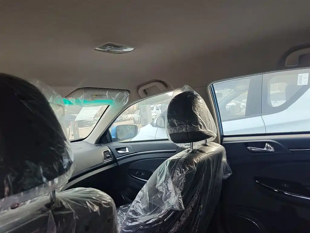BYD e5 2018 Mobility Edition фото 18