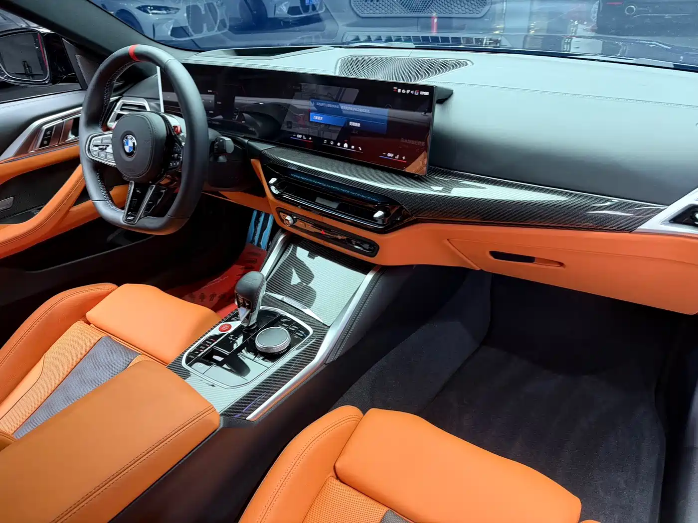 BMW M4 2024 BMW M4 Coupe M xDrive Competition фото 11