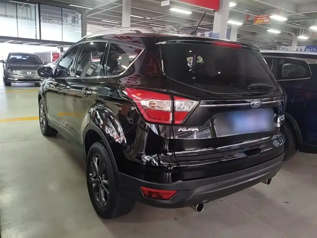 Ford Kuga 2019 2019 EcoBoost 180 2WD Platinum Wing Edition China VI
