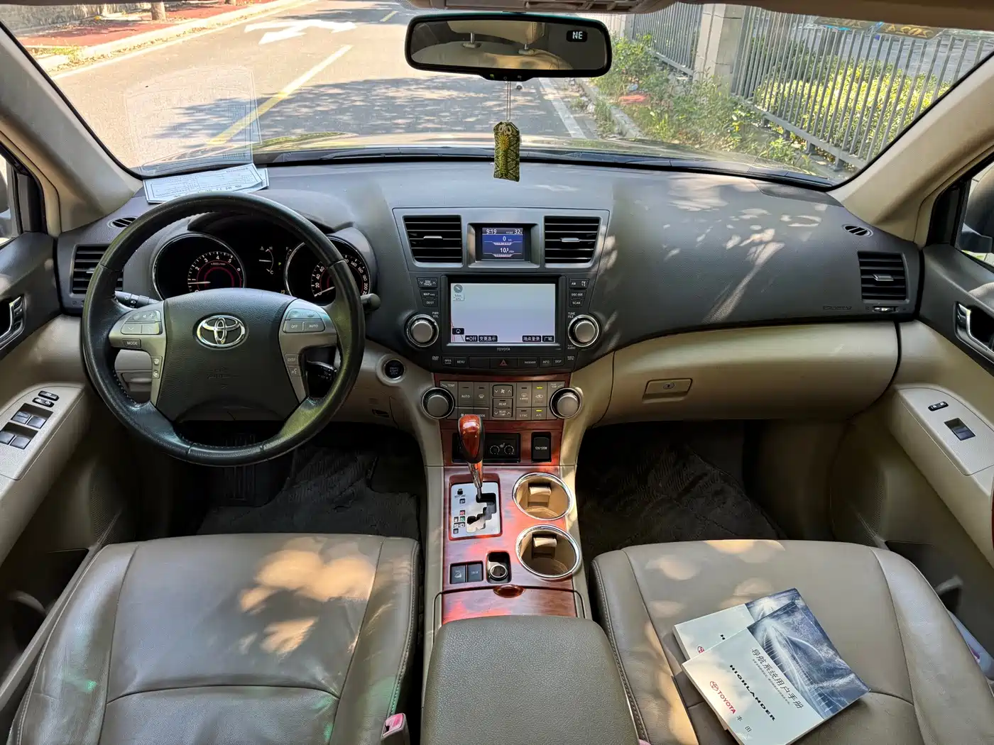 Фото 6 - Toyota Highlander