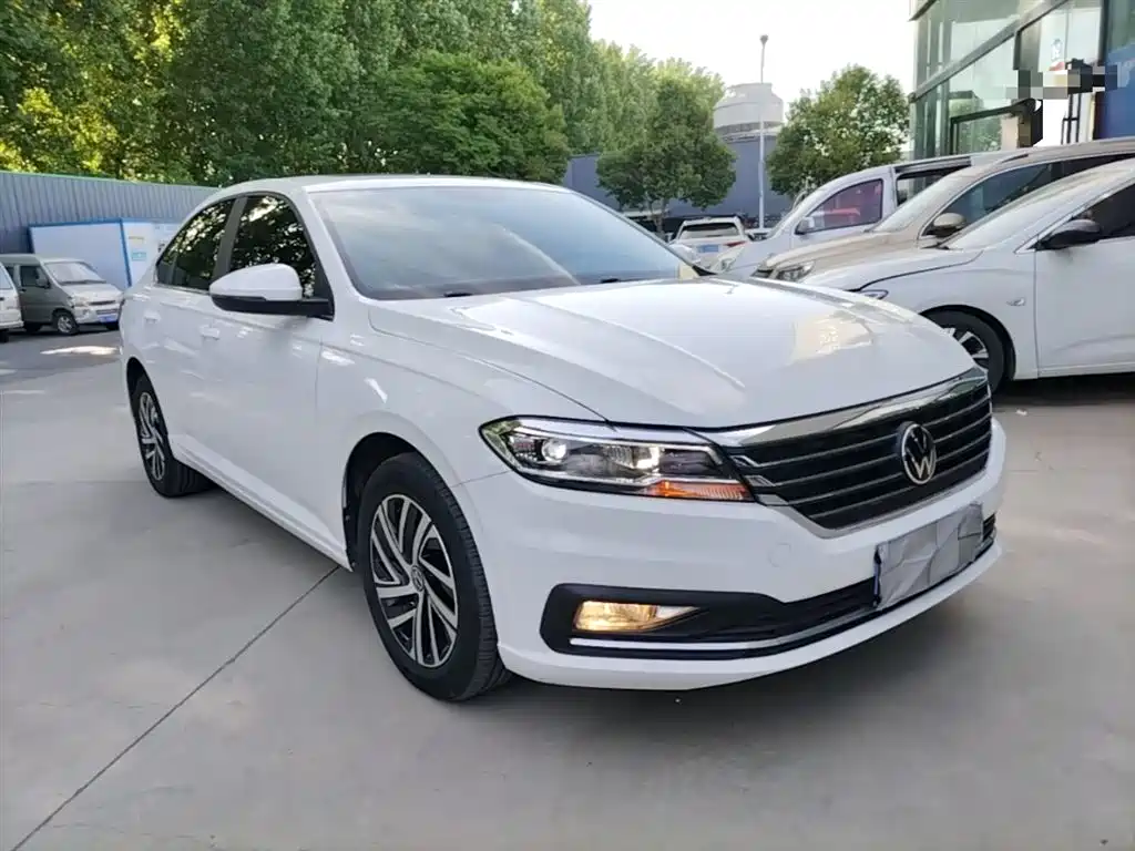 Volkswagen Lavida 2022 1.5L Auto Comfort Edition фото 4