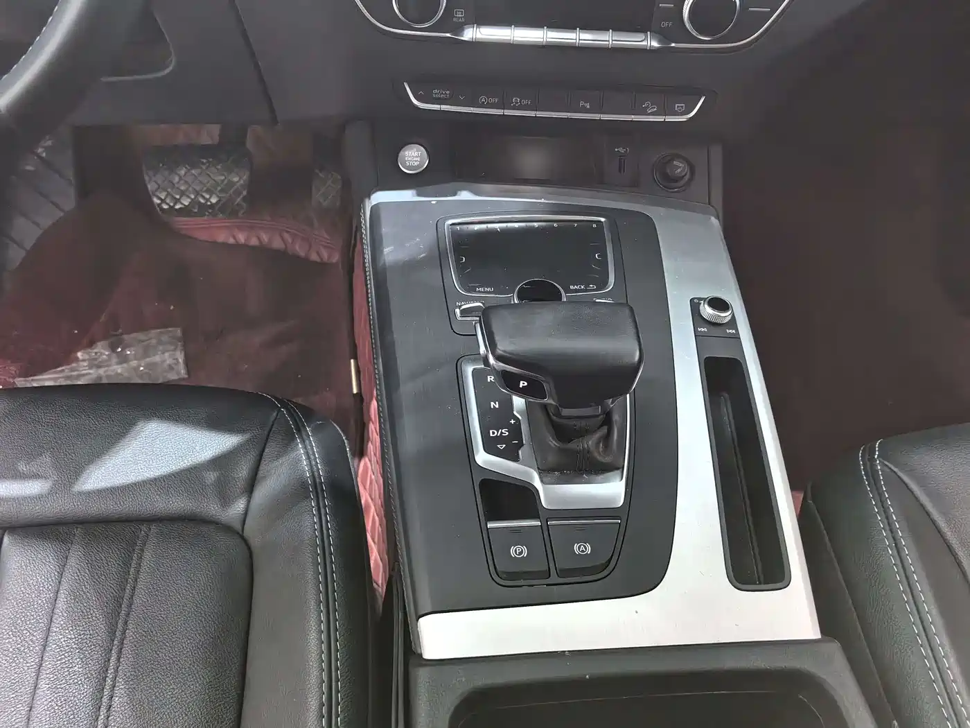 Audi Q5L 2020 Facelift 40 TFSI Honor Fashion фото 8