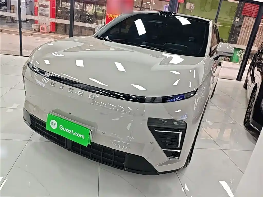 Exeed Exlantix ET 2024 Extended Range 240 Ultra AWD