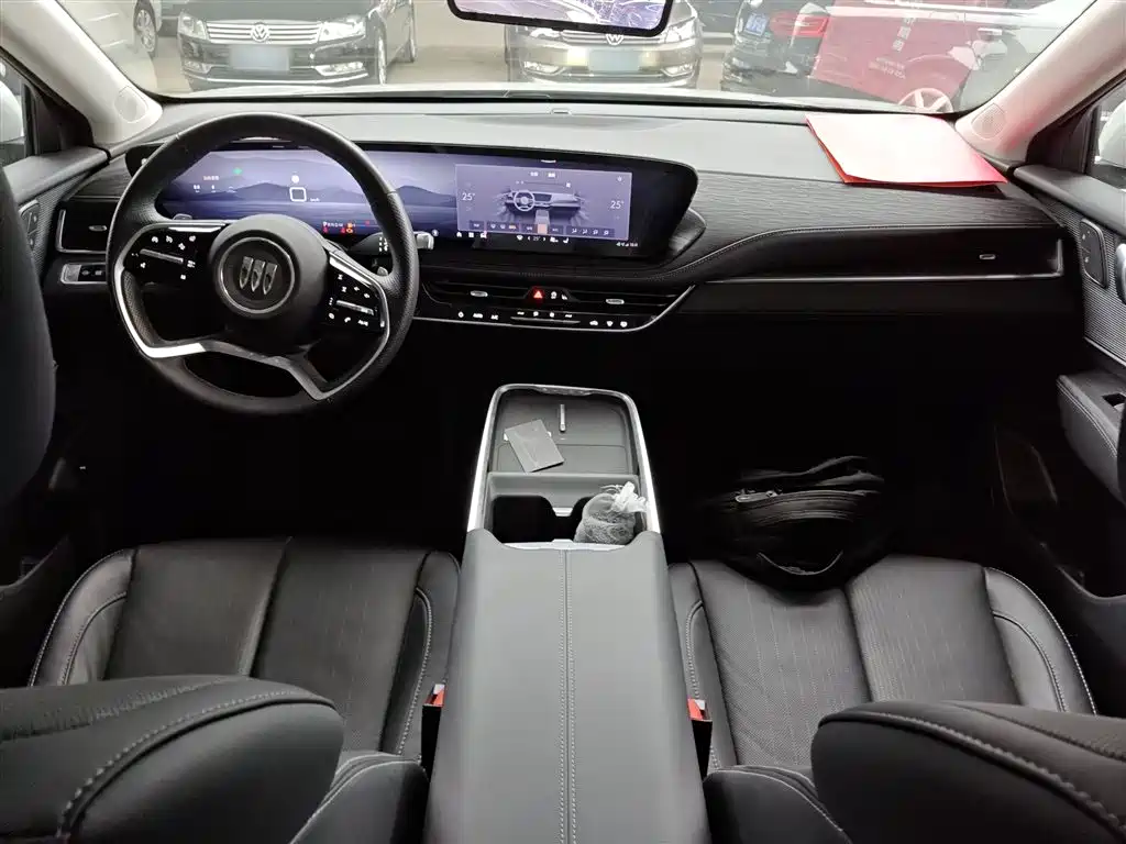 Buick LaCrosse 2023 28T Premium Edition фото 6