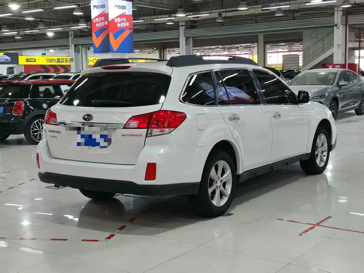 Subaru Outback 2013 2.5i Premium Edition фото 6