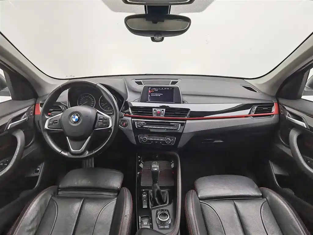 BMW X1 2016 sDrive20Li Luxury Model фото 5
