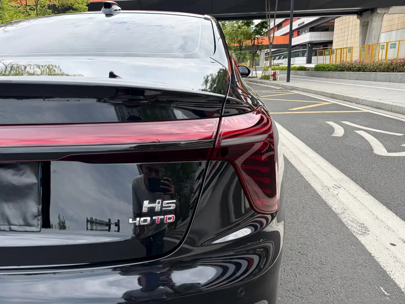 Hongqi H5 2025 2.0T Automatic Mystic Shadow фото 8