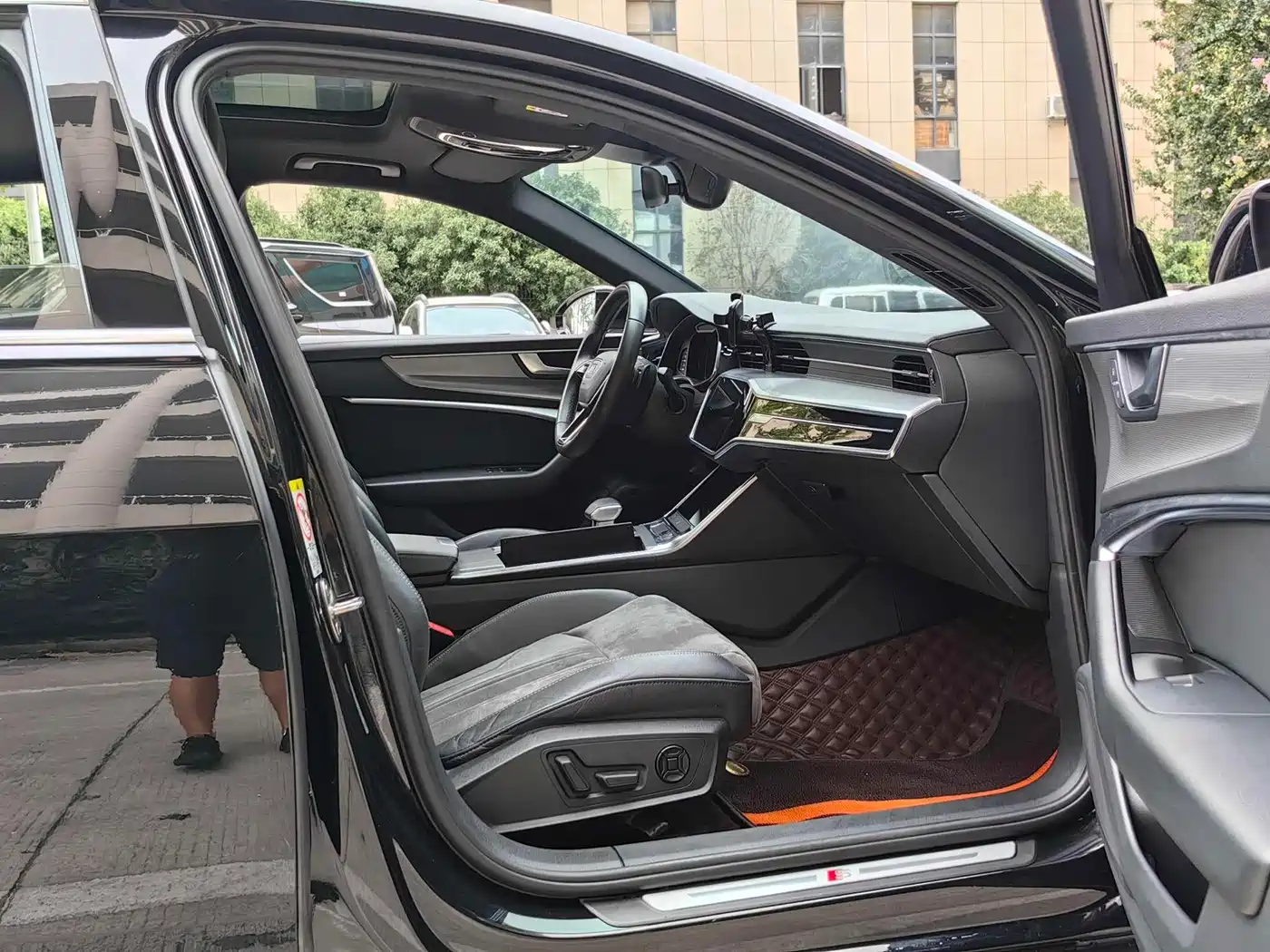 Audi A6L 2022 40 TFSI Luxury Dynamic фото 9