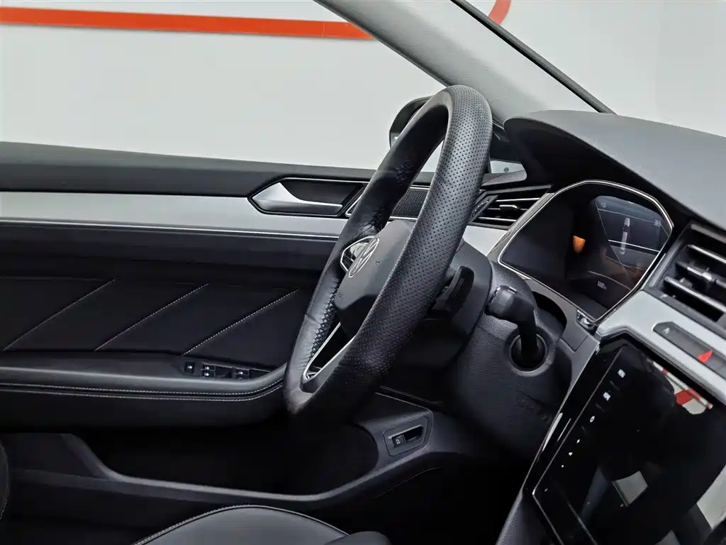 Volkswagen Magotan 2023 2 Million Units Commemorative Edition 280TSI DSG Comfort фото 22