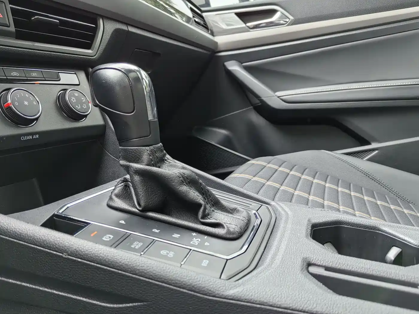 Volkswagen Lavida 2019 280TSI DSG Comfort Edition China VI фото 25