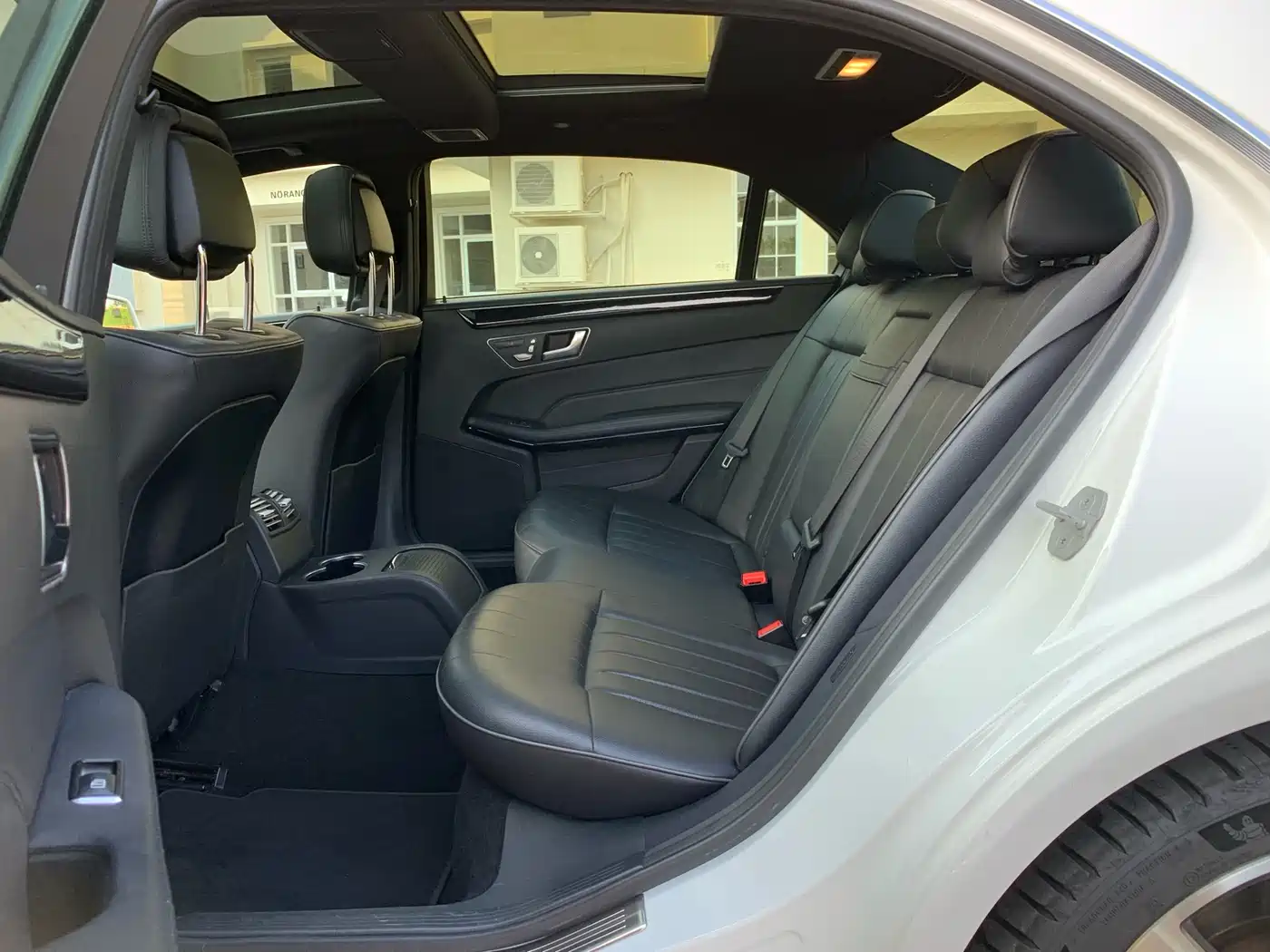 Mercedes-Benz E-Class 2015 Facelift E 260 L Sport фото 15