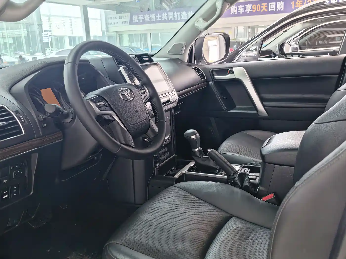Toyota Prado 2019 3.5L Automatic TX-L Zunxiang Edition with Rear-mounted Spare Tire фото 5