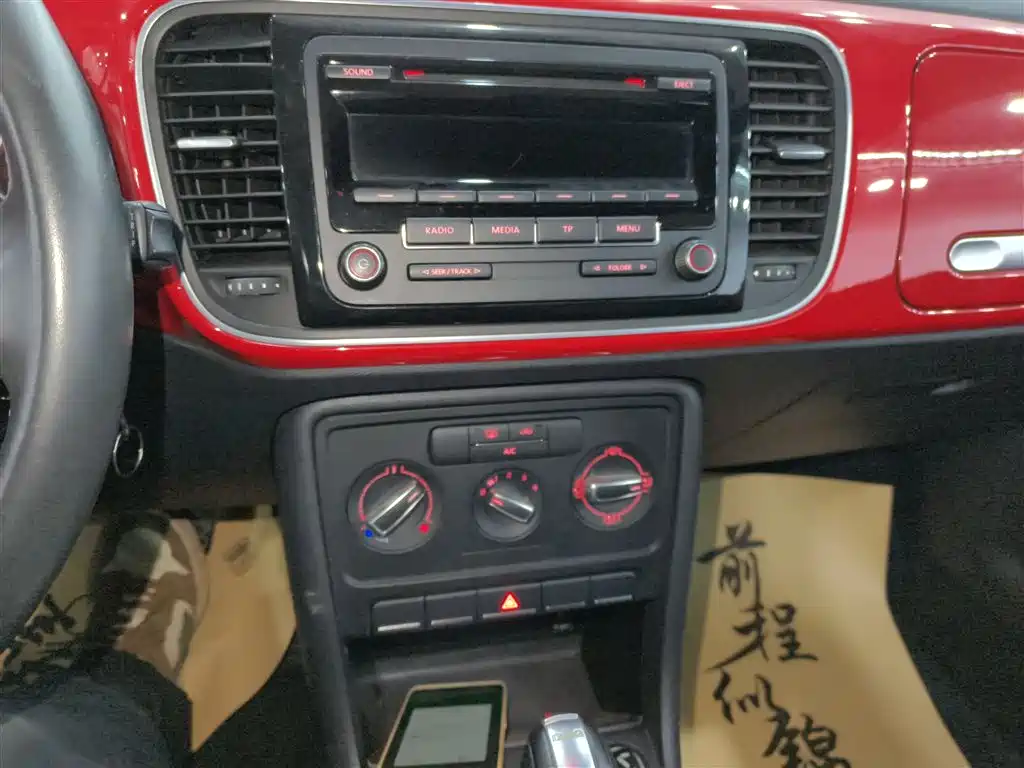 Volkswagen Beetle 2015 180TSI фото 13