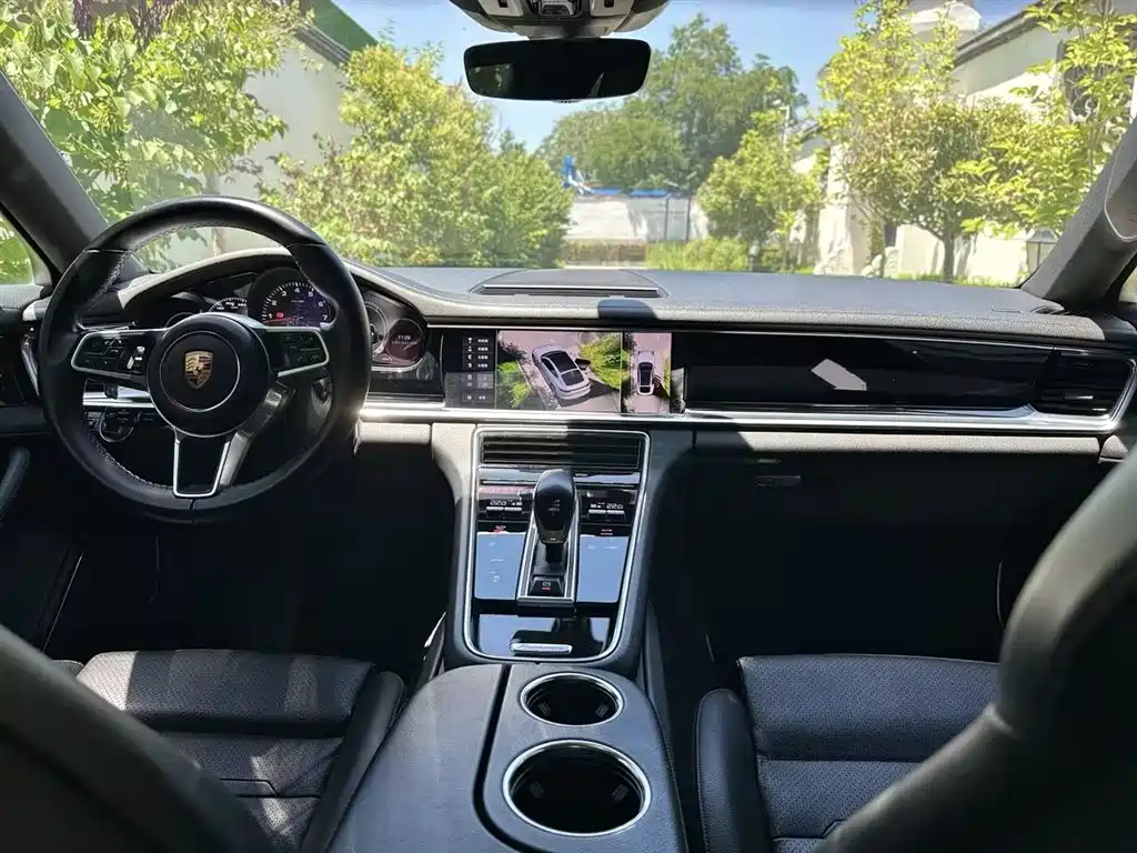 Porsche Panamera 2017 Panamera 3.0T фото 15