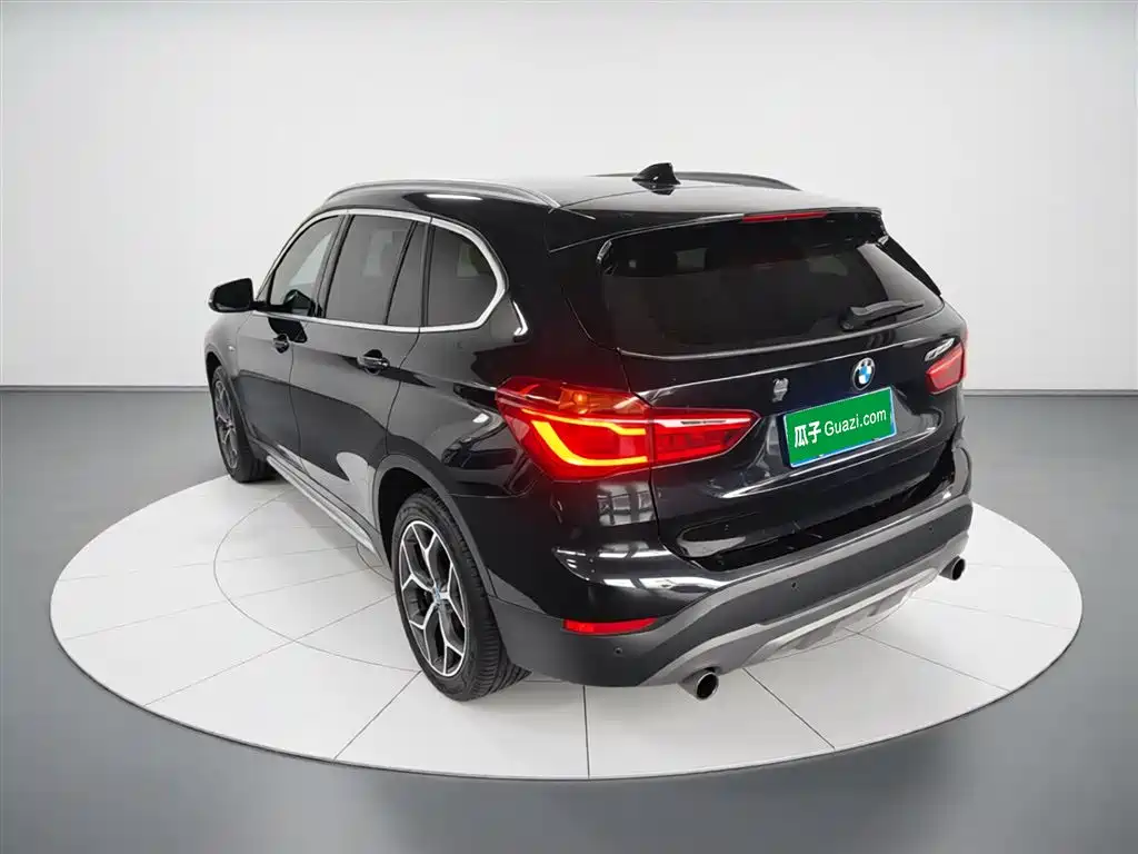 BMW X1 2018 xDrive20Li Premium Model фото 21
