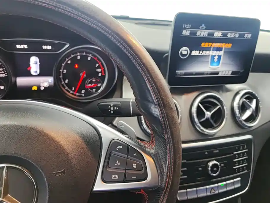 Mercedes-Benz CLA (Import) 2016 Facelift CLA 220 4MATIC фото 16