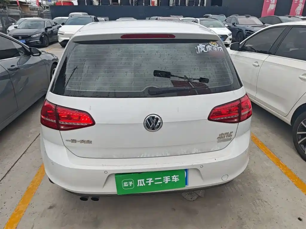 Volkswagen Golf 2016 230TSI Automatic Comfort фото 6