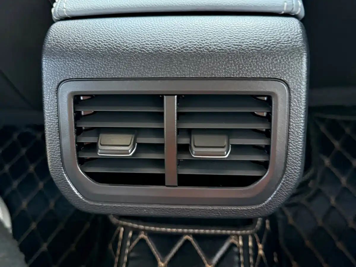 Volkswagen Lavida 2024 Model 1.5L Automatic Starlight 5 Million Edition фото 11