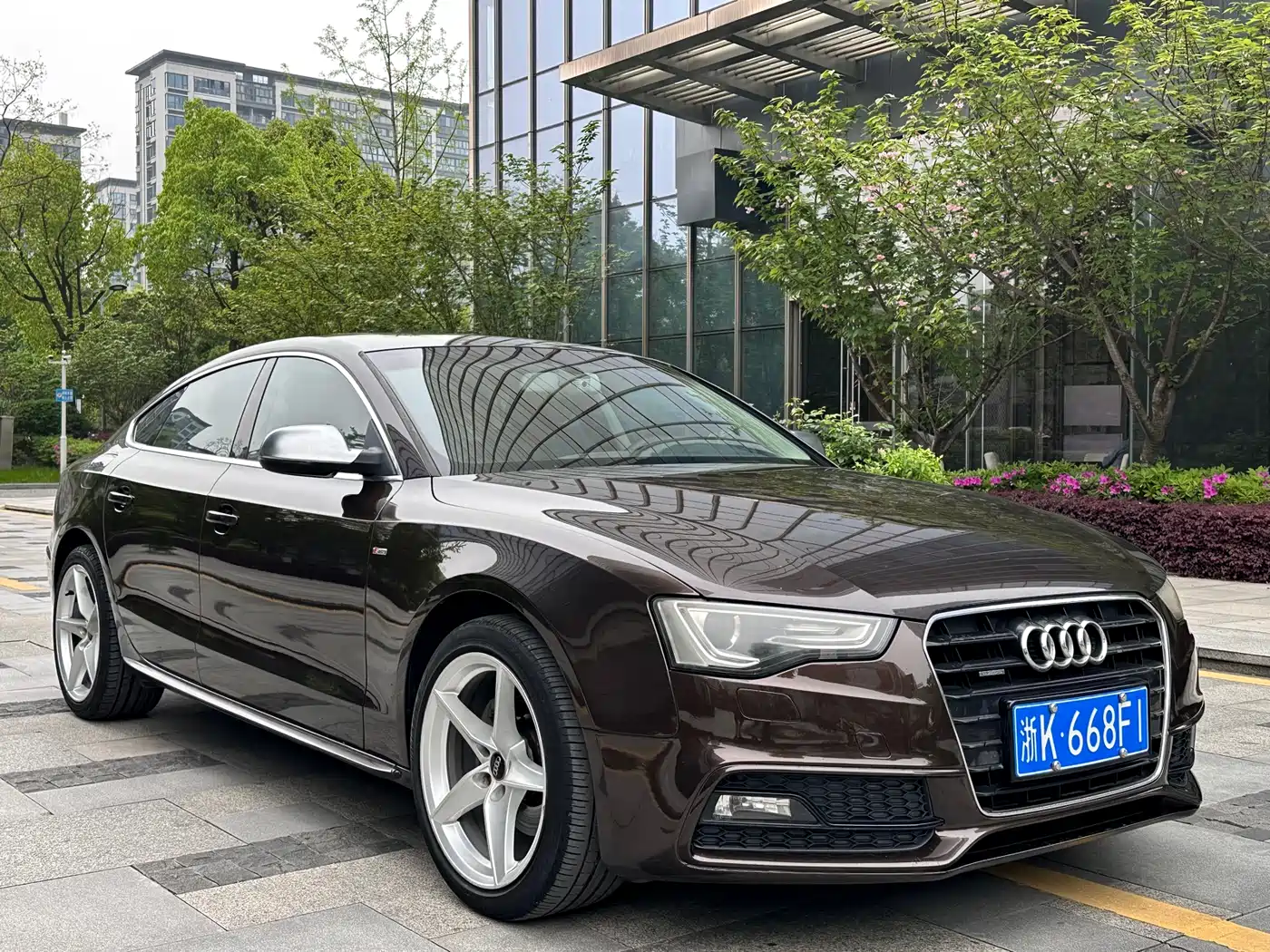 Audi A5 (Import) 2012 2.0TFSI Sportback quattro фото 3
