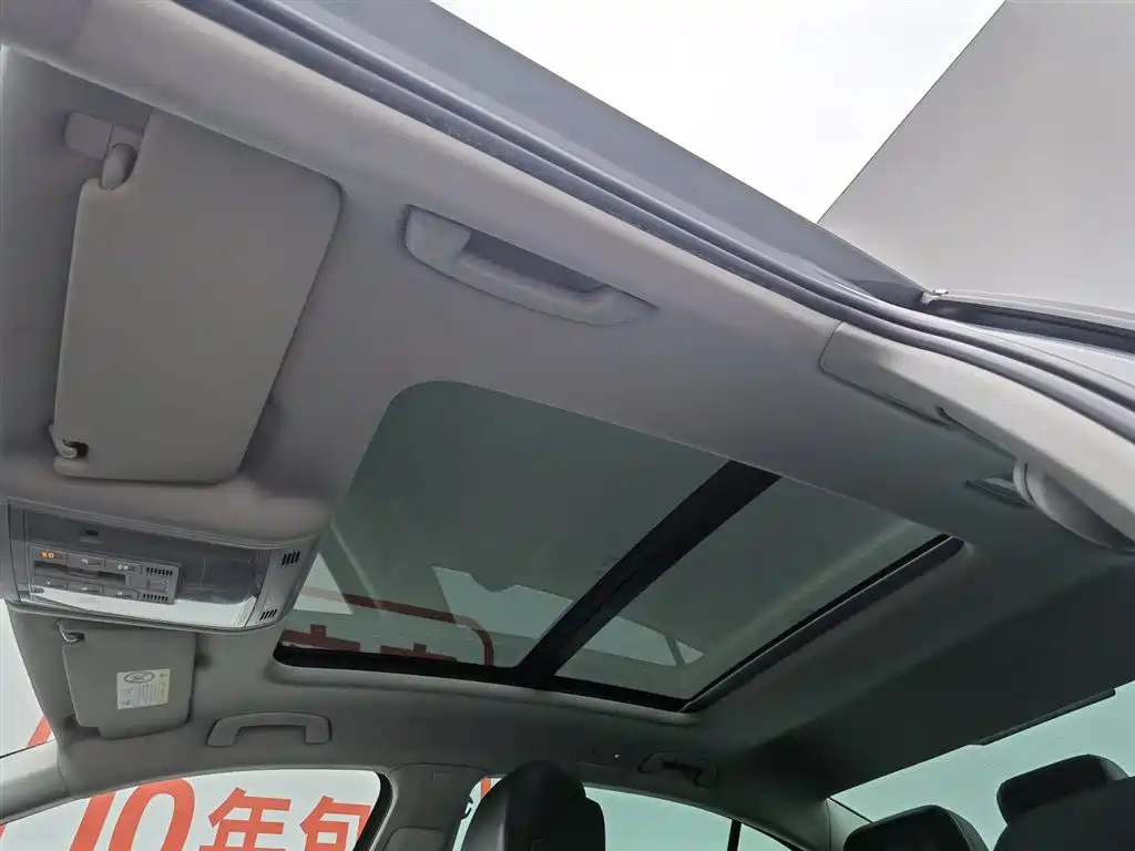 Volkswagen Magotan 2017 330TSI DSG Premium фото 14