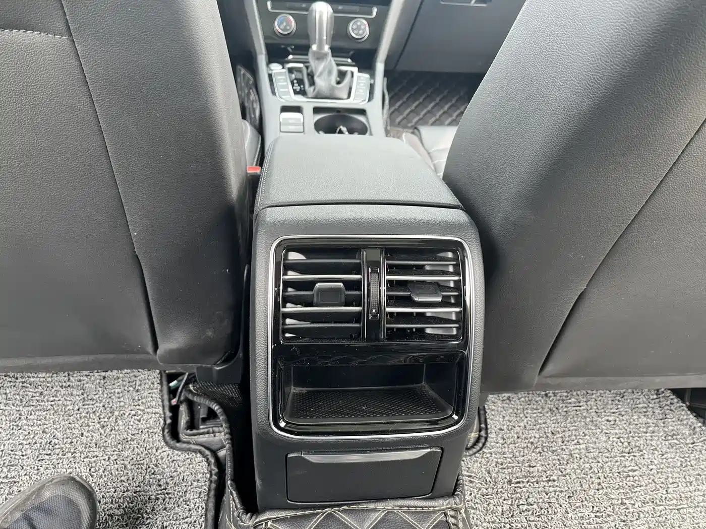 Volkswagen Magotan 2020 280TSI DSG Comfort фото 11