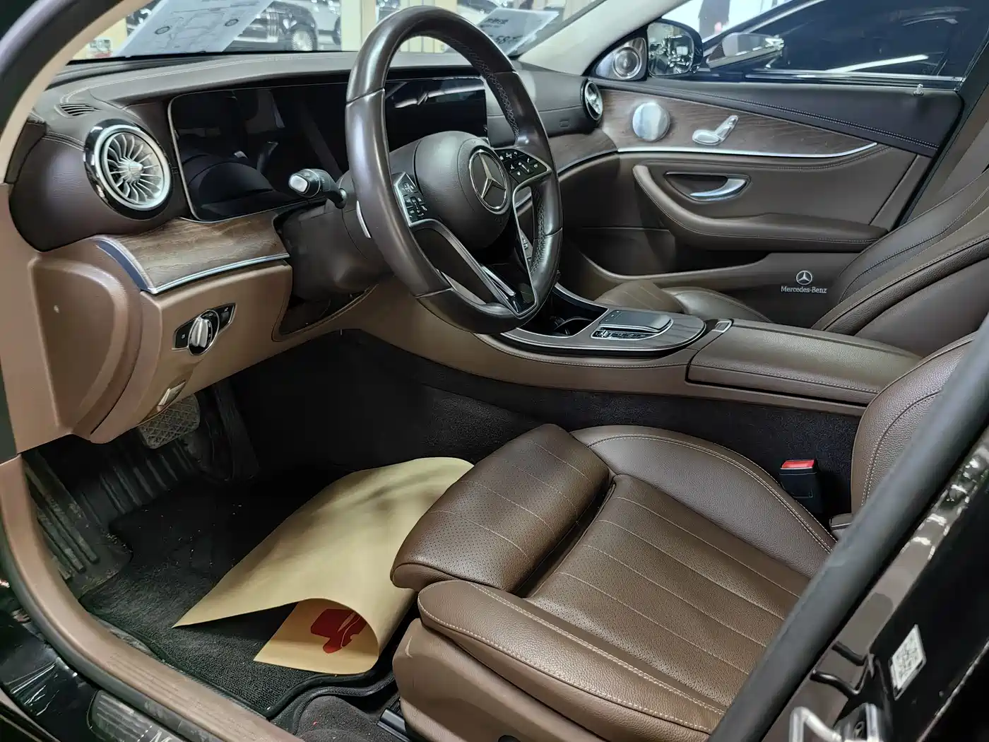 Mercedes-Benz E-Class 2022 E 260 L фото 5