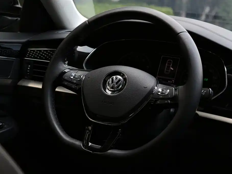 Volkswagen Passat 2020 330TSI Elite Edition China V фото 14