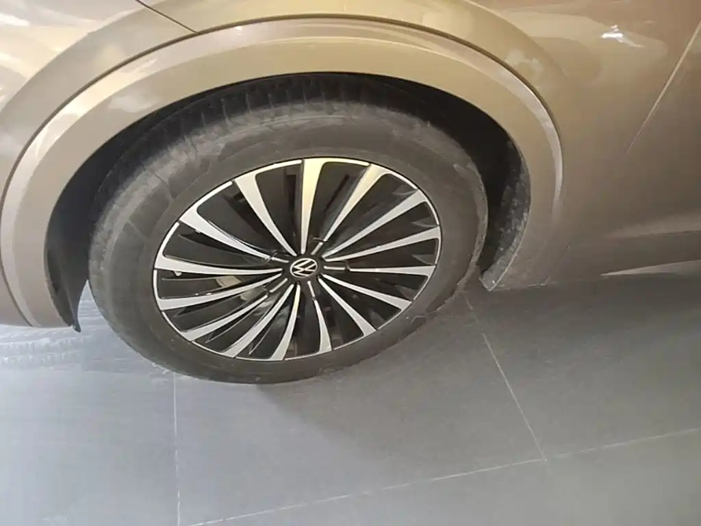 Volkswagen Viloran 2020 2020 380TSI Premium
