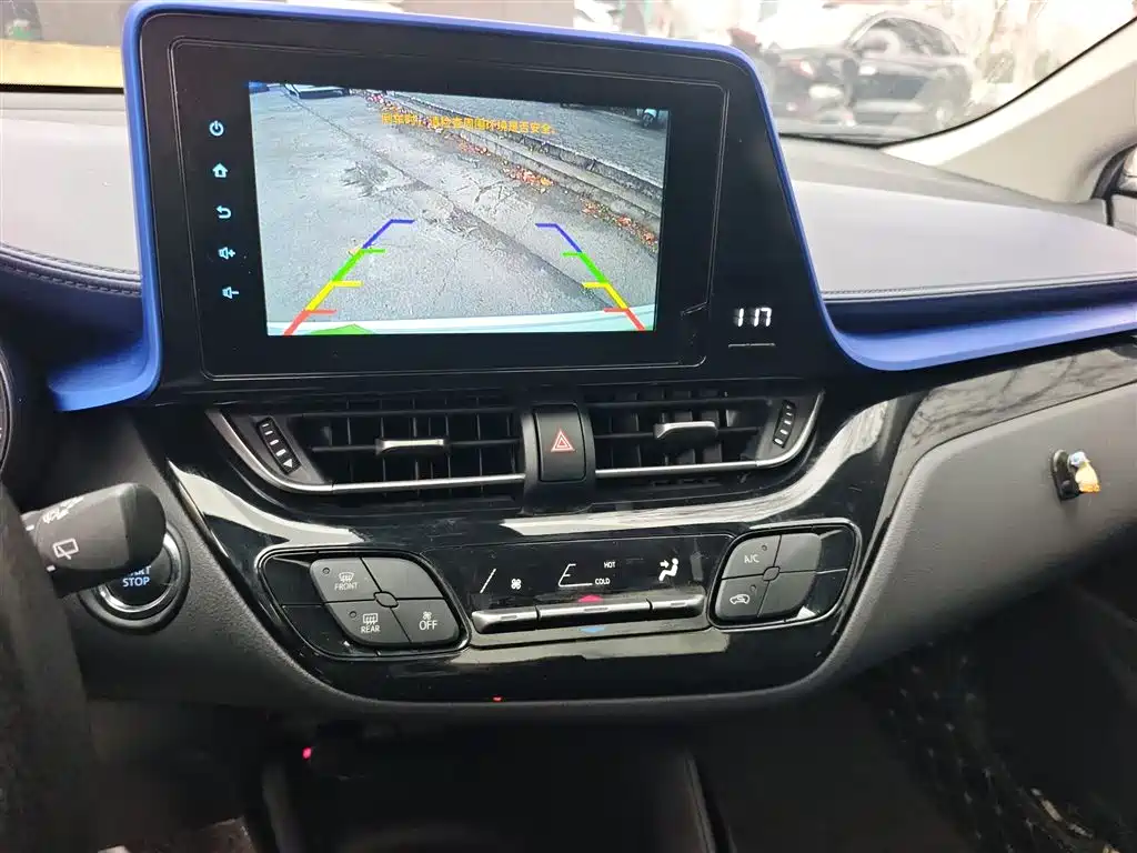 Toyota C-HR 2021 2.0L Comfort Edition фото 9