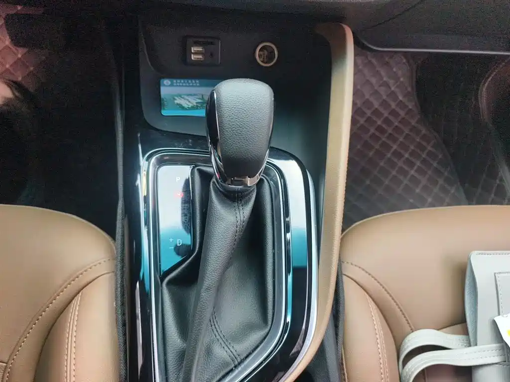 Buick GL6 2021 323T Mild Hybrid Connected Premium Trim фото 11