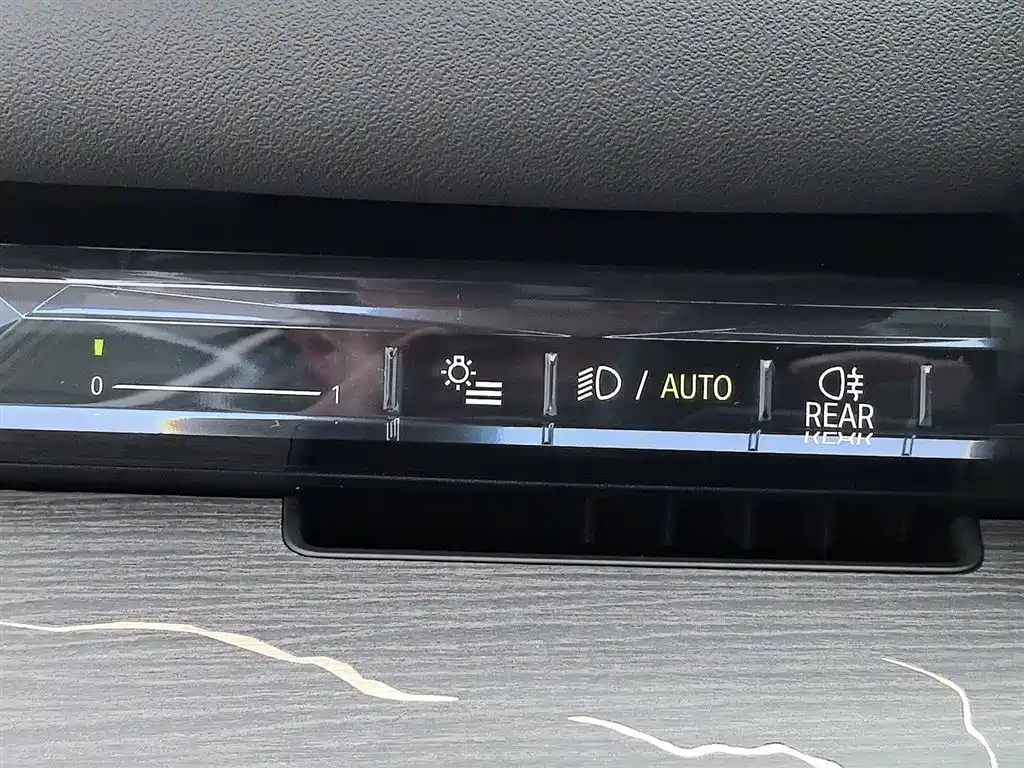 BMW 5 Series 2024 530Li Premium M Sport Package фото 21