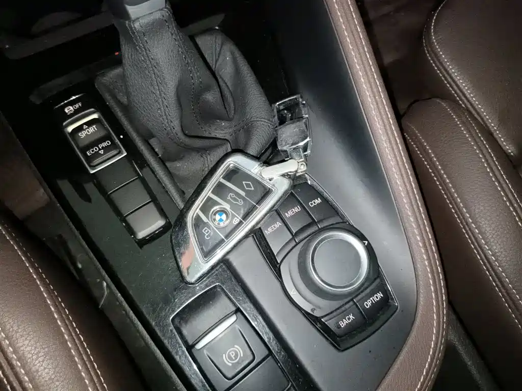 BMW X1 2019 sDrive18Li Premium Model фото 17