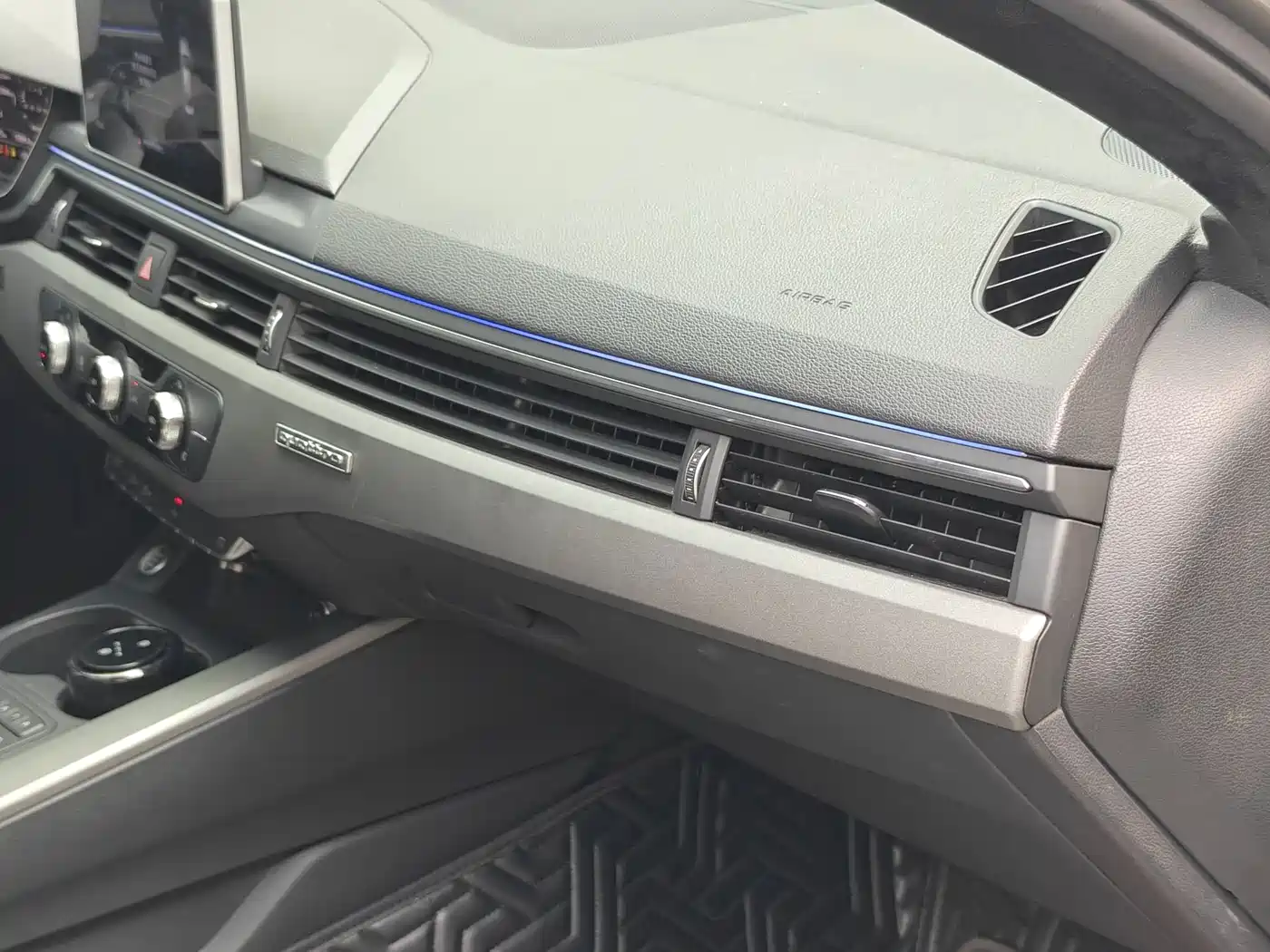 Audi A4L 2018 30th Anniversary 40 TFSI Sport фото 19