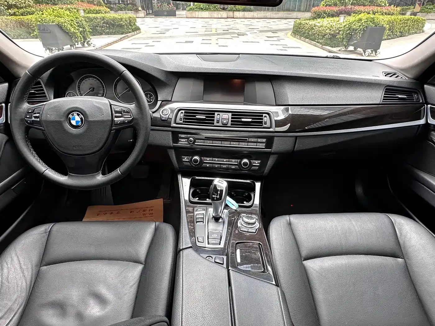 BMW 5 Series 2013 525Li Leadership фото 9