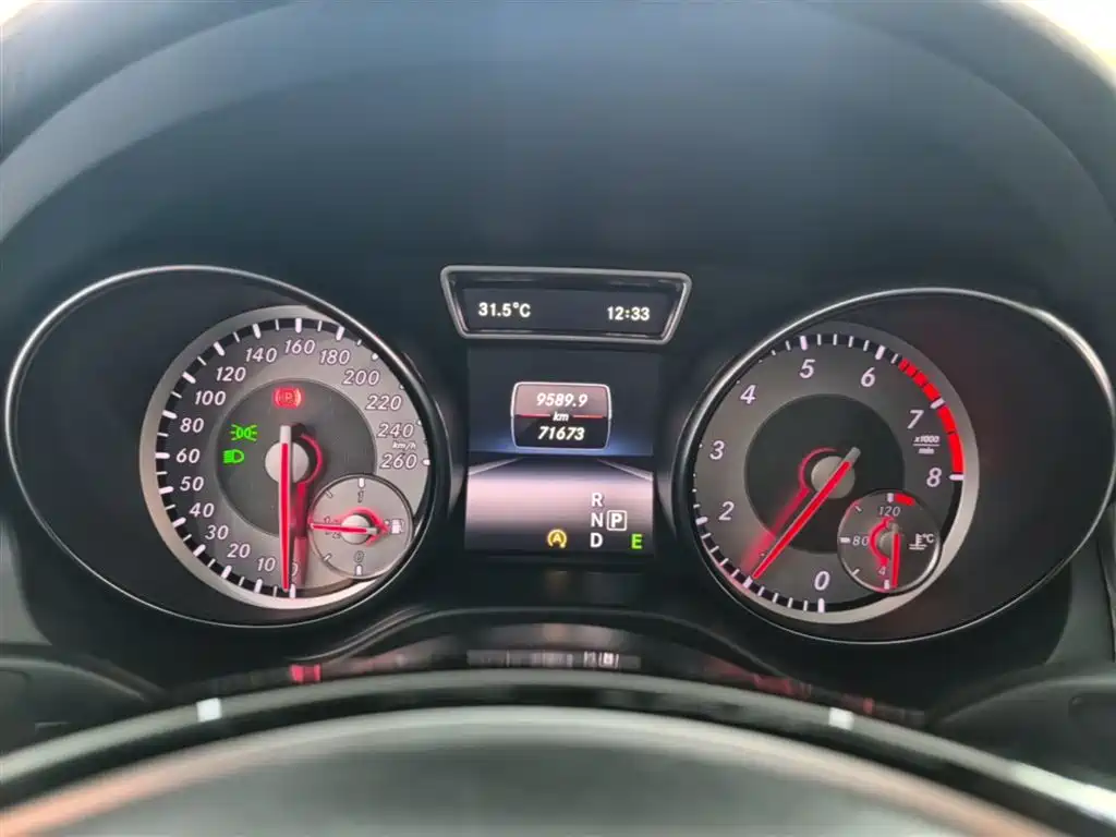 Mercedes-Benz CLA (Import) 2015 CLA 200 фото 12
