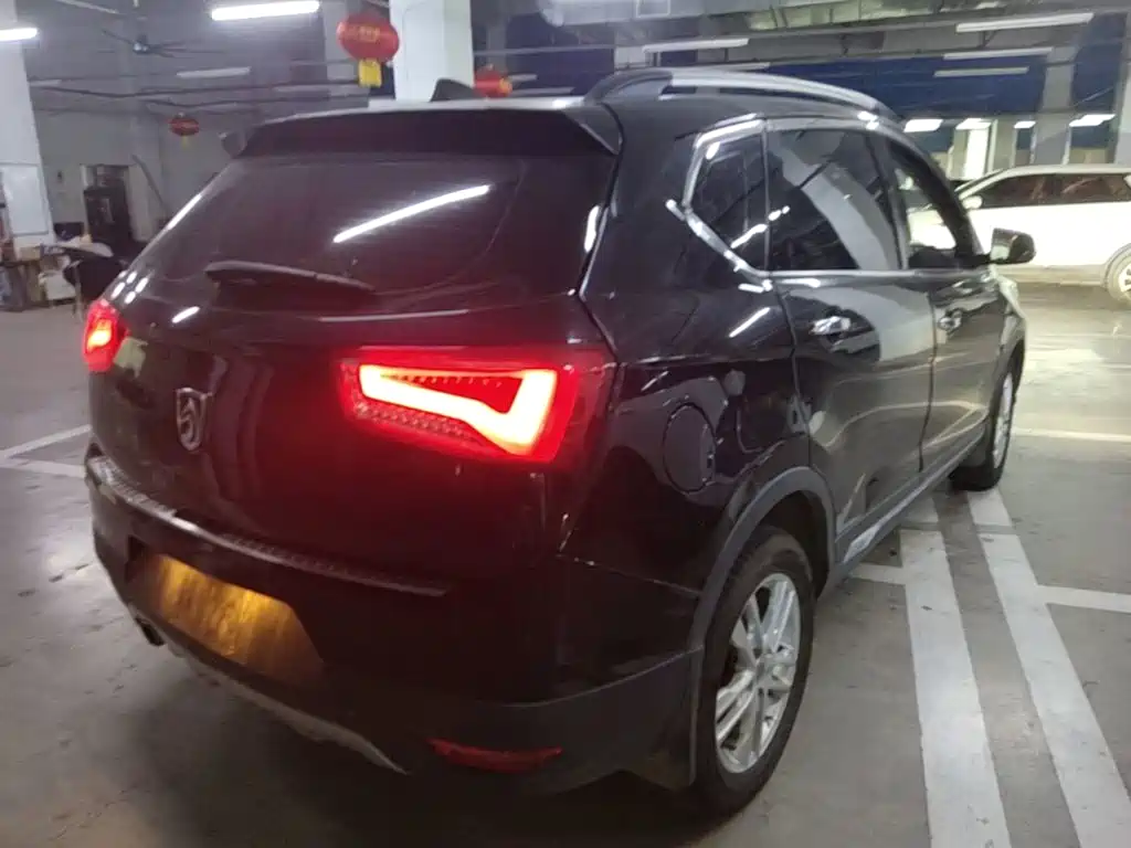 Baojun 560 2015 2015 1.8L Manual Elite