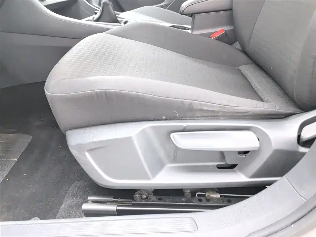 Volkswagen Bora 2020 1.5L Manual Fashion фото 20