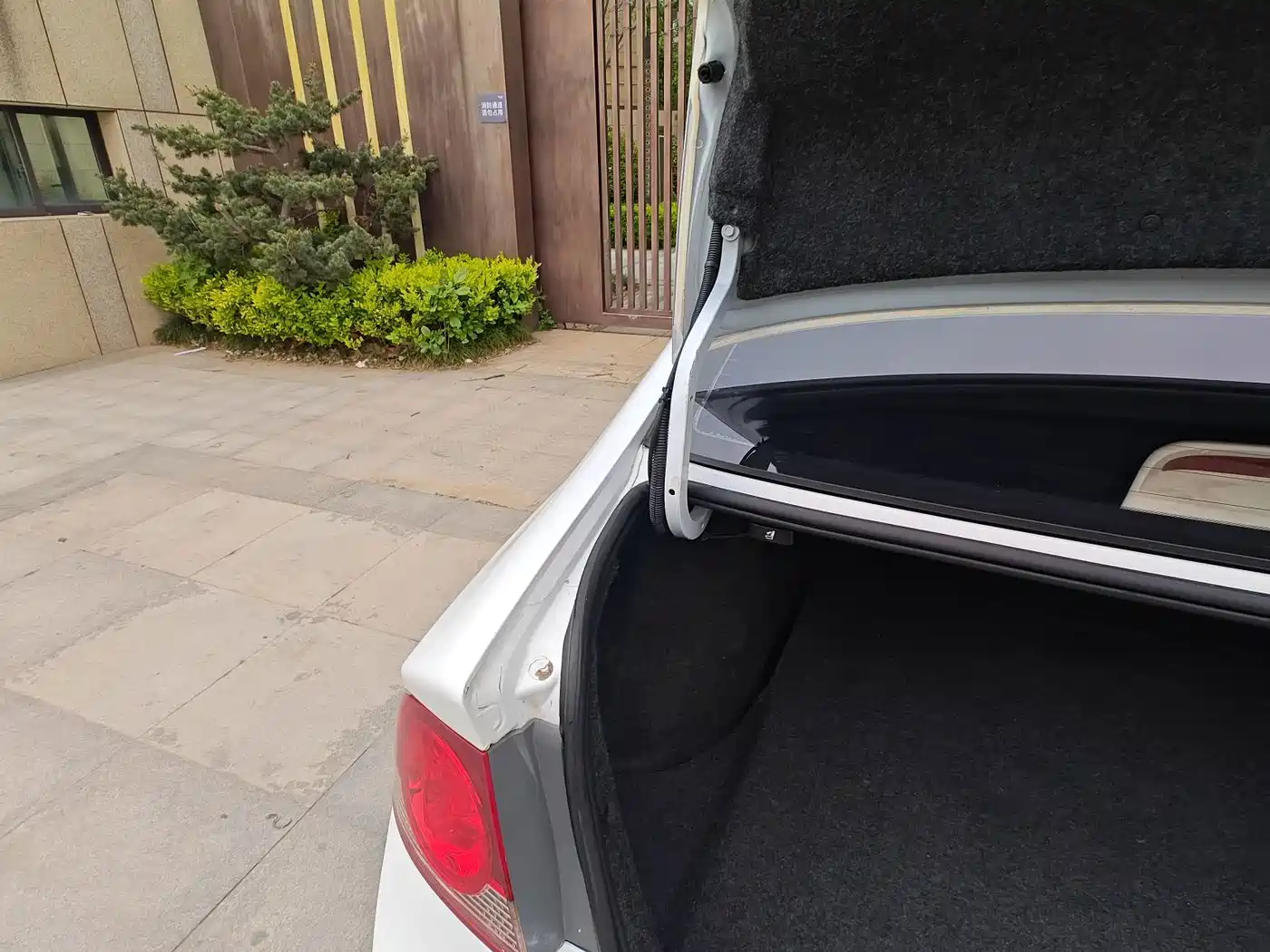 CIIMO CIIMO 2016 2015 1.8L Automatic Comfort Edition