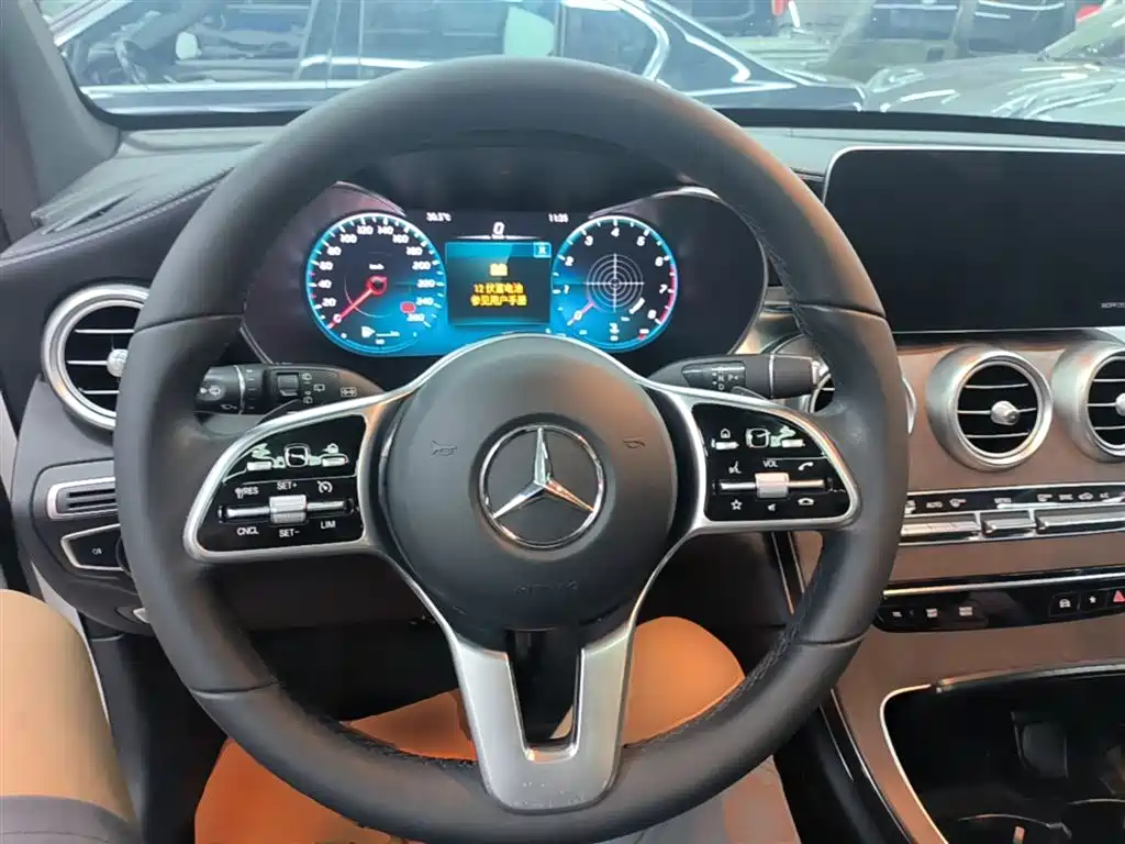 Mercedes-Benz GLC 2020 GLC 300 L 4MATIC Dynamic фото 7