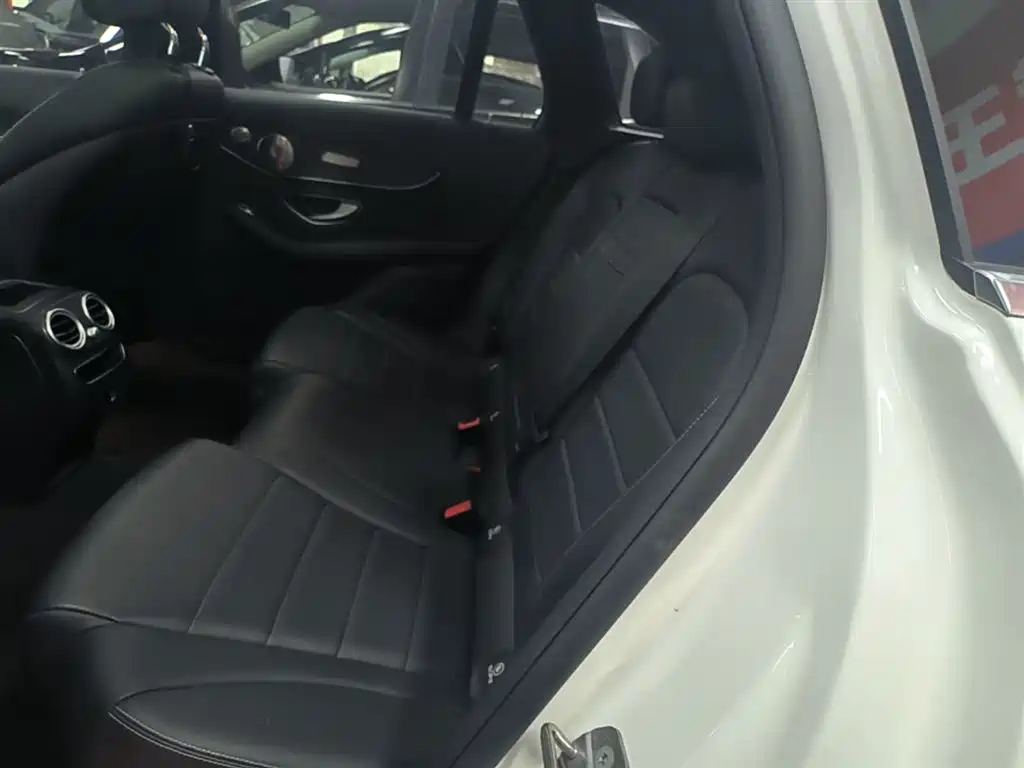 Mercedes-Benz GLC 2020 GLC 300 L 4MATIC Dynamic фото 13