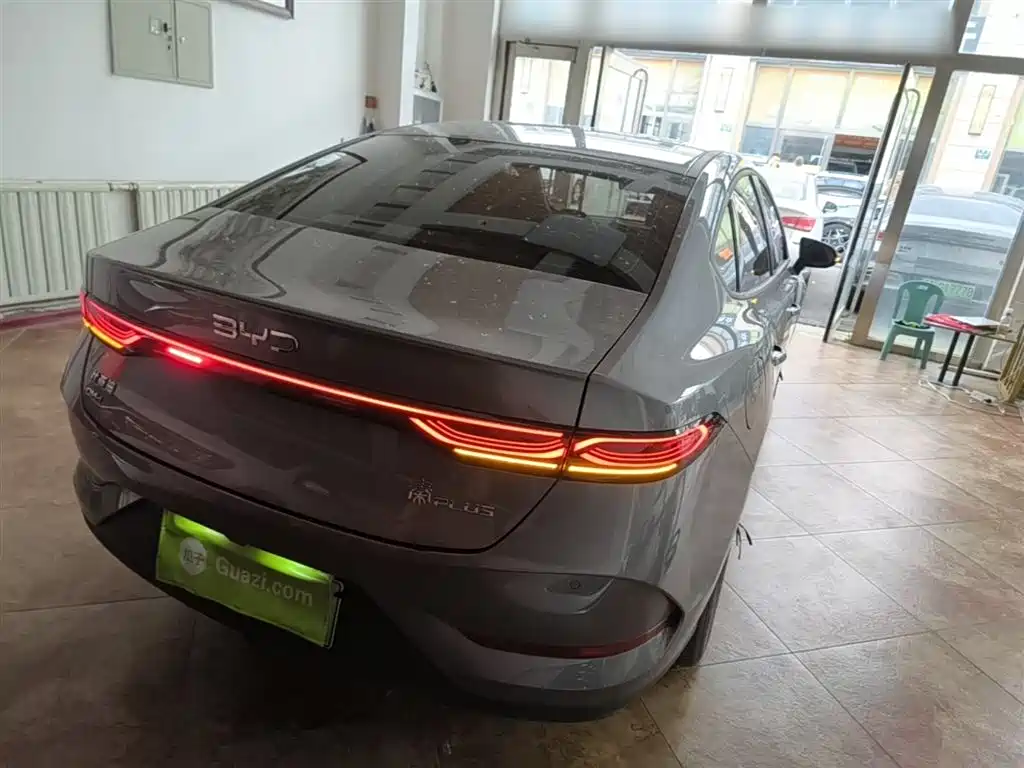 BYD Qin PLUS 2025 DM-i Smart Drive 55KM Leader фото 7