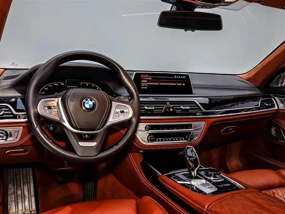 BMW 7 Series 2019 M760Li xDrive V12 Luxury Package фото 12
