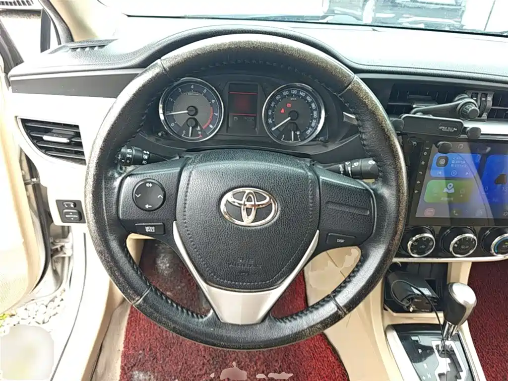 Toyota Corolla 2014 1.6L CVT GL-i Leather Edition фото 11